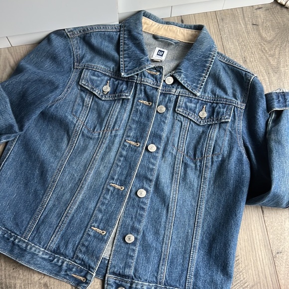 Gap denim, jean jacket, medium - Picture 2 of 4